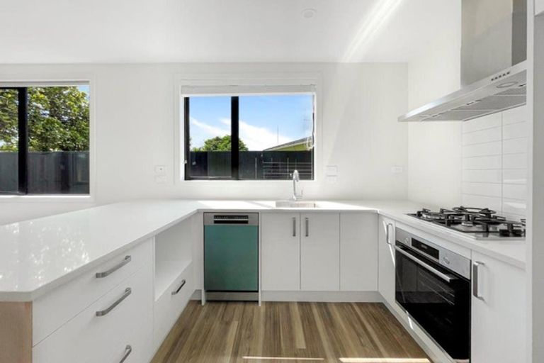 Photo of property in 25u2 Sandwich Road, Saint Andrews, Hamilton, 3200