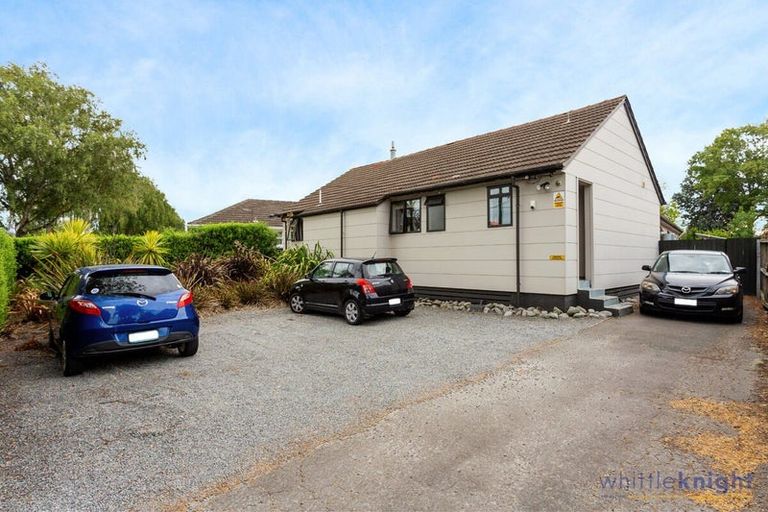 Photo of property in 12 Auburn Avenue, Upper Riccarton, Christchurch, 8041