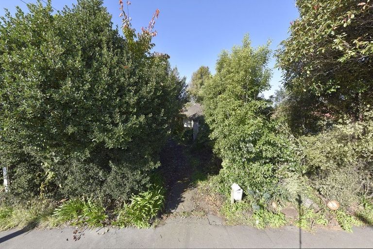 Photo of property in 126 Avonhead Road, Avonhead, Christchurch, 8042