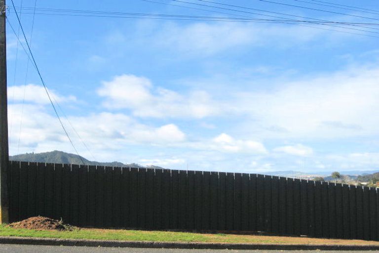 Photo of property in 22 Mcmillan Avenue, Te Kamo, Whangarei, 0112