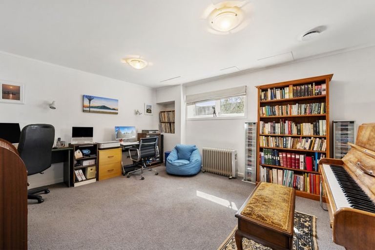 Photo of property in 15 Witham Street, Island Bay, Wellington, 6023