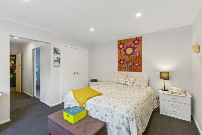 Photo of property in 31 Elizabeth Street, Waikanae, 5036