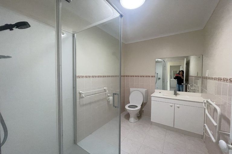 Photo of property in 16 Amherst Place, Albany, Auckland, 0632