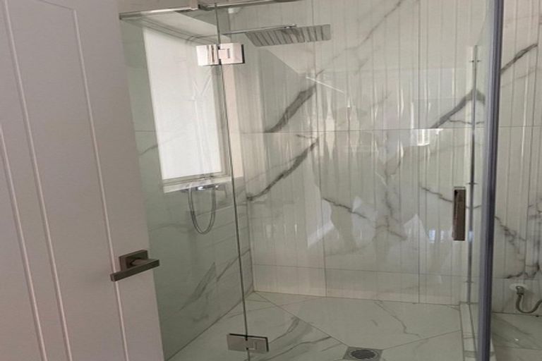 Photo of property in 18 Matahae Drive, Flat Bush, Auckland, 2019