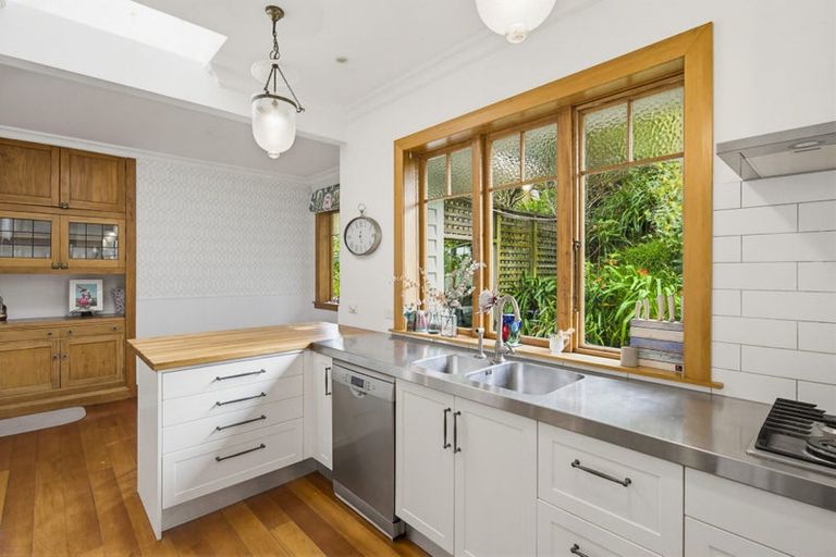 Photo of property in 7 Tangahoe Street, Paekakariki, 5034