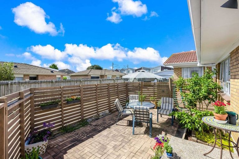 Photo of property in 2/46 Takanini Road, Takanini, 2112