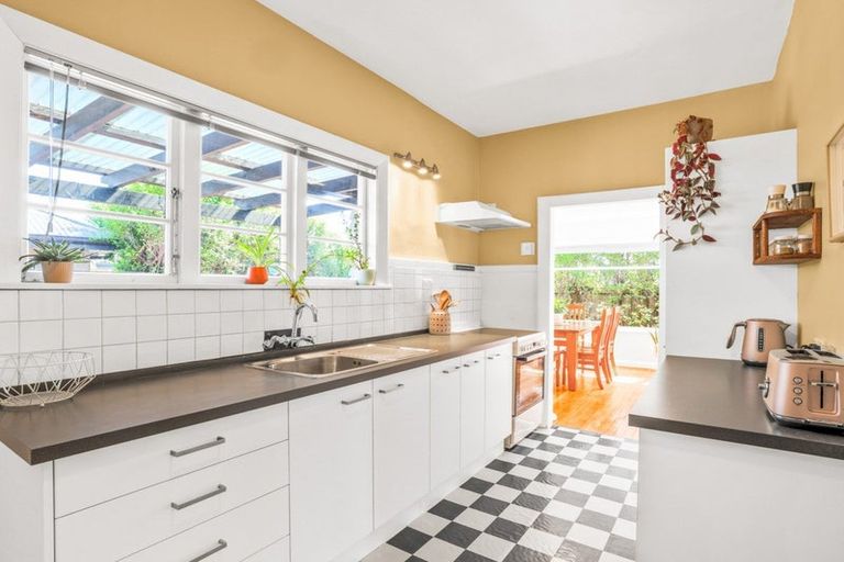 Photo of property in 27 Hillier Place, Spreydon, Christchurch, 8024