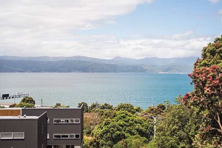 Photo of property in 7 Onslow Road, Khandallah, Wellington, 6035