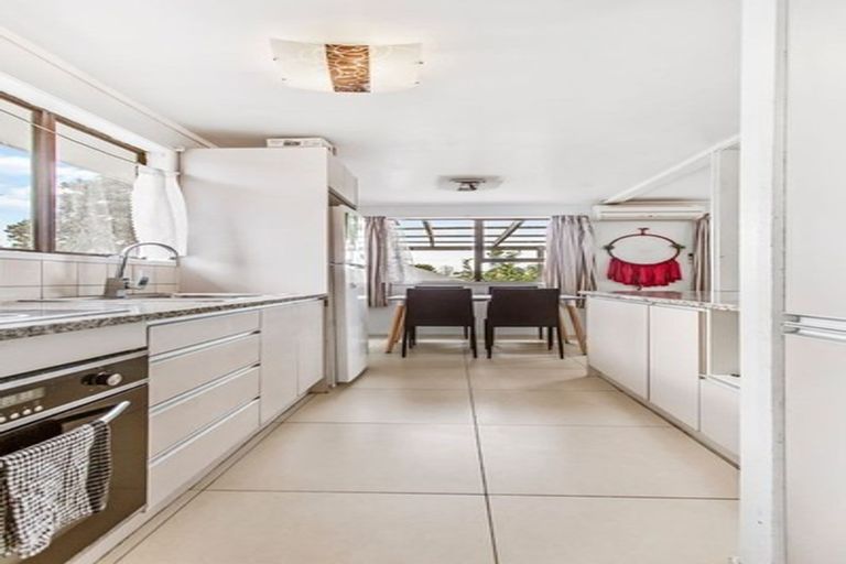 Photo of property in 2/63 John Walker Drive, Manurewa, Auckland, 2102