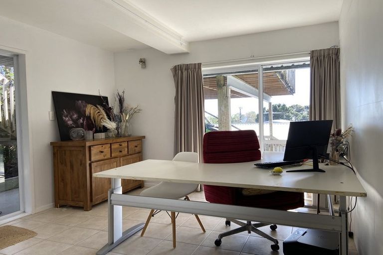 Photo of property in 467 Whangaparaoa Road, Stanmore Bay, Whangaparaoa, 0932