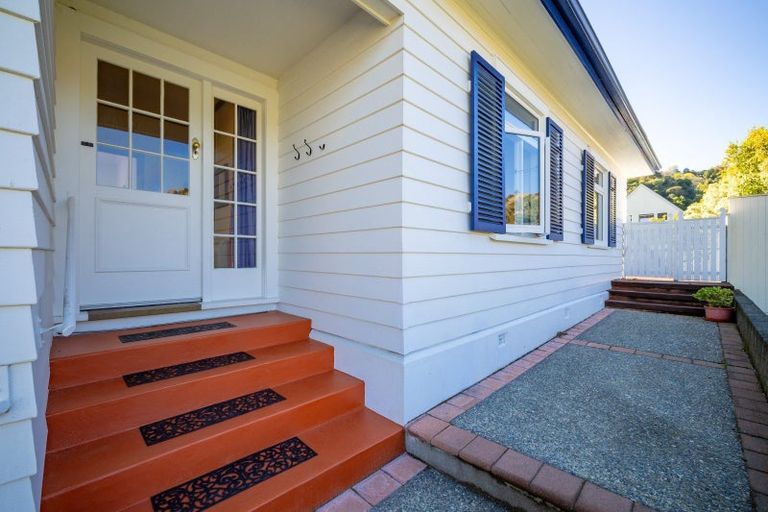 Photo of property in 15 Avon Terrace, The Wood, Nelson, 7010