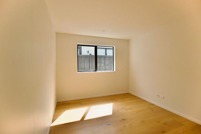 Photo of property in 8 Croatia Avenue, Huapai, Kumeu, 0810