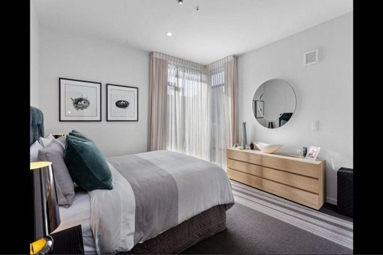 Photo of property in 50 Kilmore Street, Christchurch Central, Christchurch, 8013