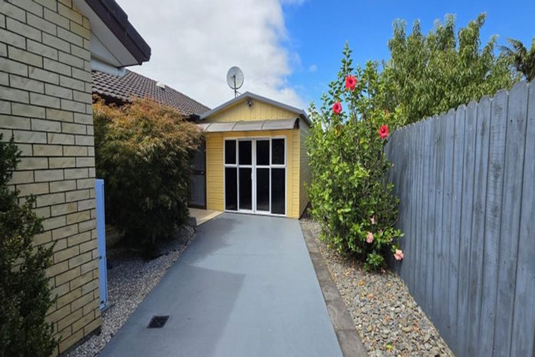 Photo of property in 37 Donegal Park Drive, Flat Bush, Auckland, 2019