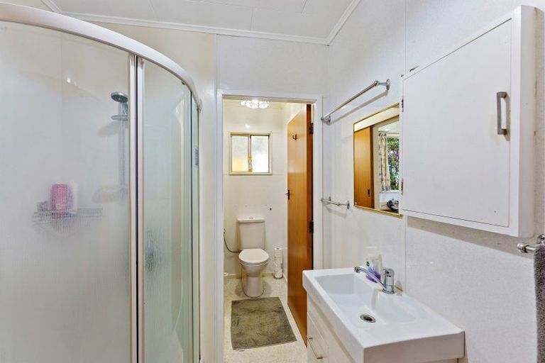 Photo of property in 44 Toi Street, Otaki Beach, Otaki, 5512