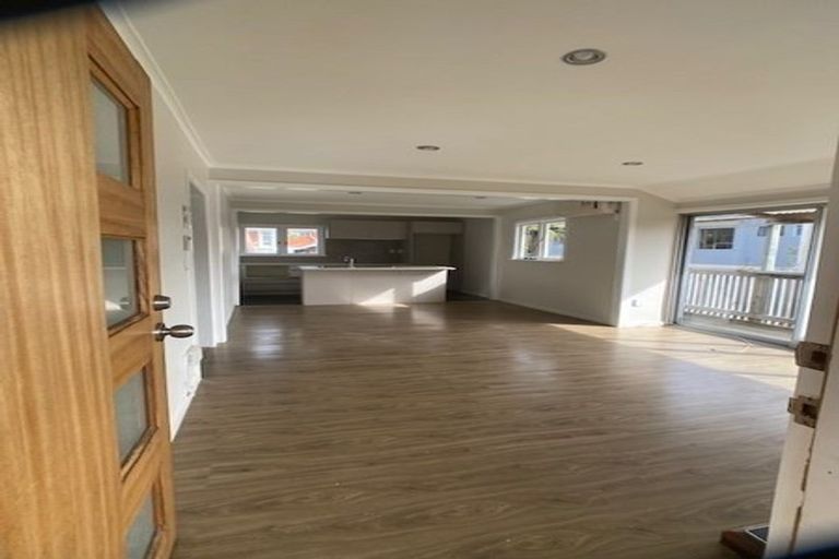 Photo of property in 22 Copley Street, New Lynn, Auckland, 0600