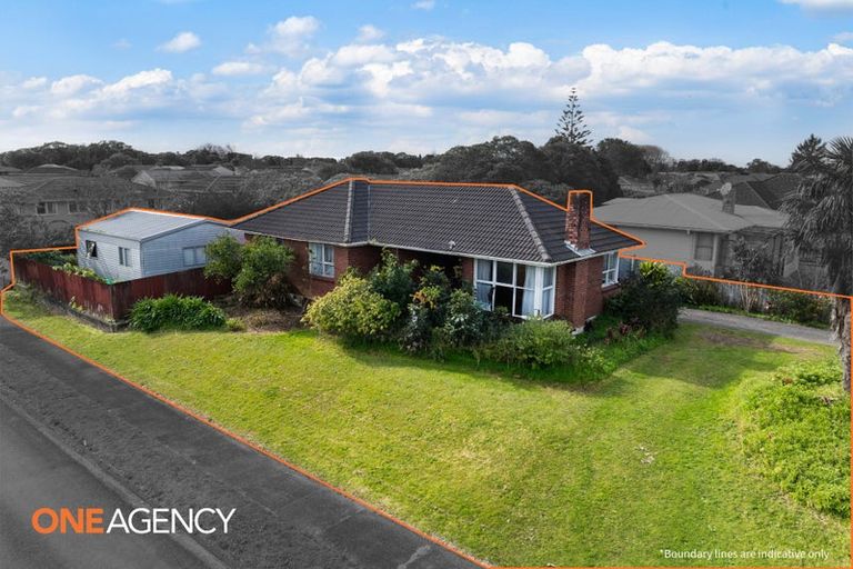 Photo of property in 32 Ashgrove Road, Mangere, Auckland, 2022