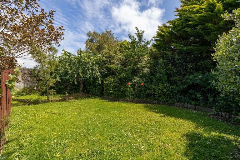 Photo of property in 12 Bethune Street, Featherston, 5710