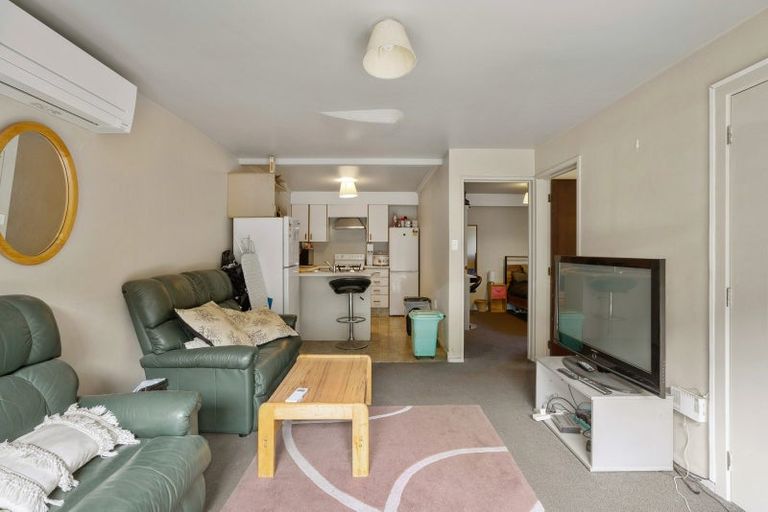 Photo of property in 1 Salmond Place, Queenstown, 9300