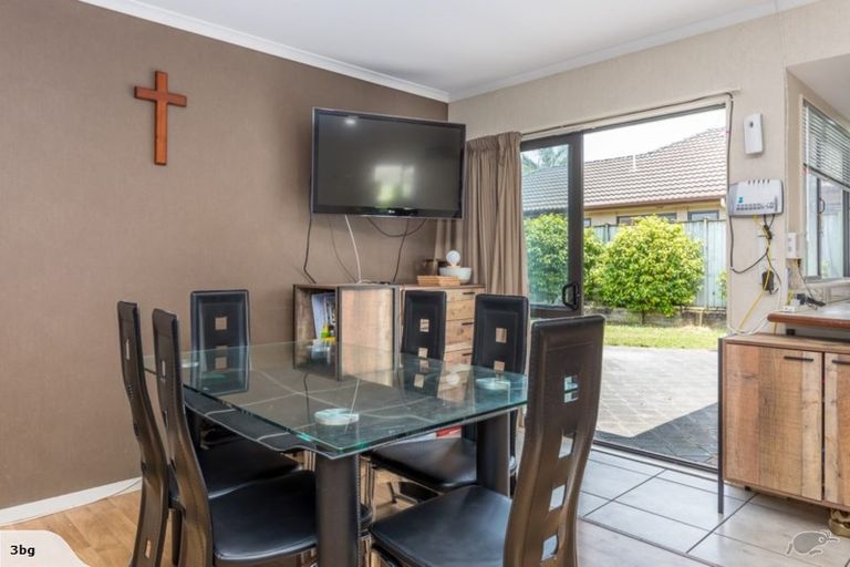 Photo of property in 4 Kalmore Place, Flat Bush, Auckland, 2016