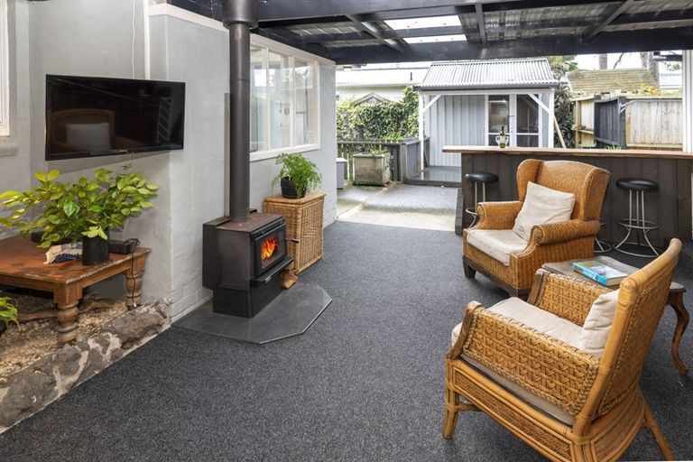 Photo of property in 419 Pakuranga Road, Pakuranga Heights, Auckland, 2010