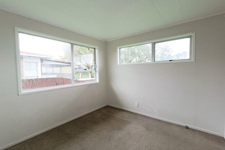 Photo of property in 27 Sandrine Avenue, Clover Park, Auckland, 2019
