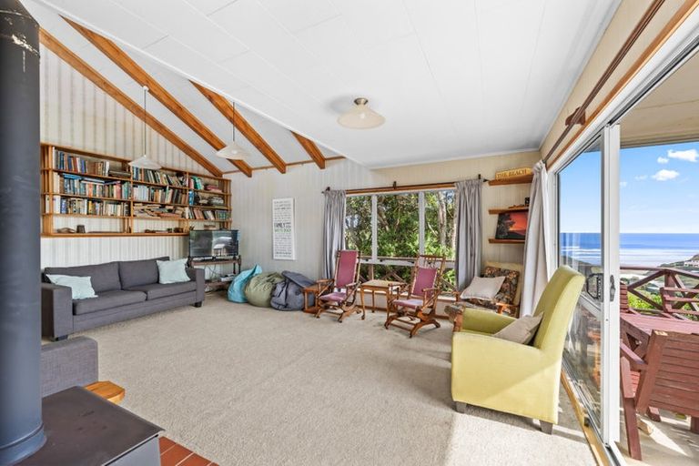 Photo of property in 28 Kelly Street, Baylys Beach, Dargaville, 0377