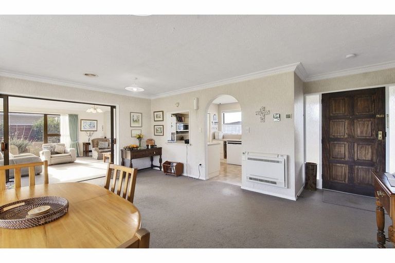 Photo of property in 1 Kinley Street, Rangiora, 7400