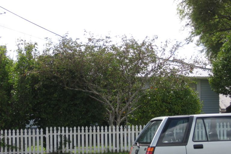 Photo of property in 29 Aeroview Drive, Beach Haven, Auckland, 0626