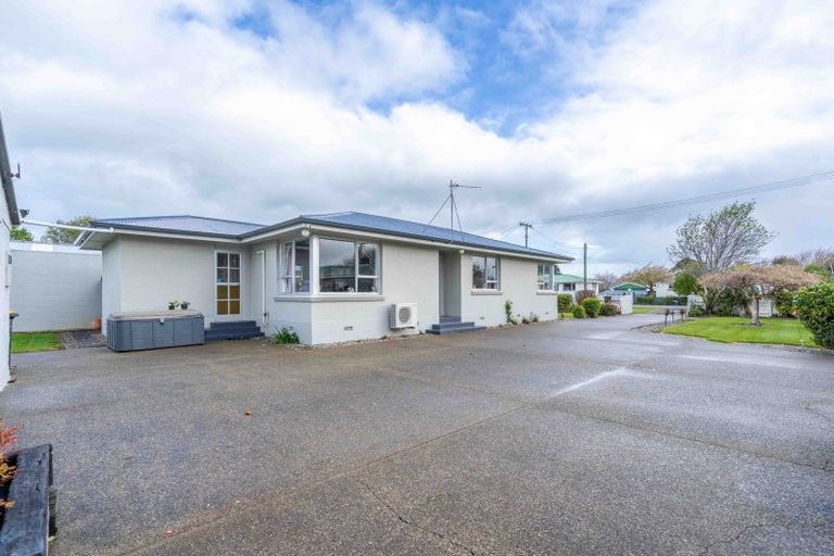 Photo of property in 18 Ballantrae Street, Wallacetown, 9816