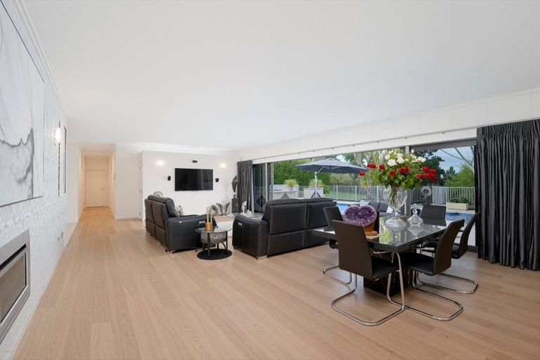 Photo of property in 7 Burgundy Park Avenue, Henderson, Auckland, 0612