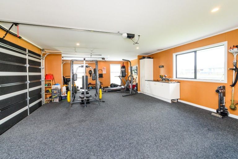 Photo of property in 65 Hartwell Drive, Kelvin Grove, Palmerston North, 4470