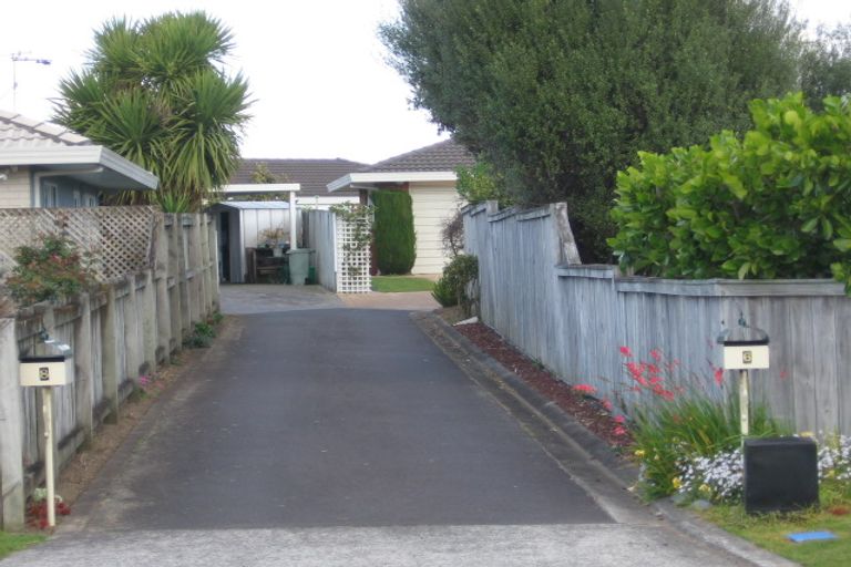 Photo of property in 8 Kalmia Dell, Mount Maunganui, 3116