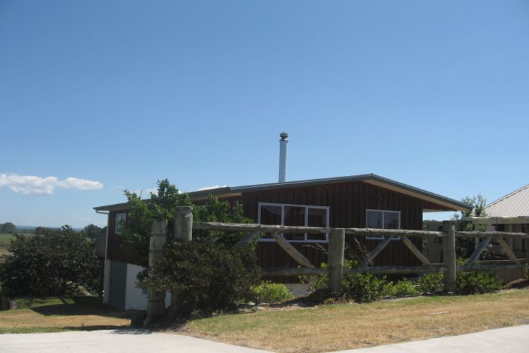 Photo of property in 284 Pukehina Parade, Pukehina, Te Puke, 3189