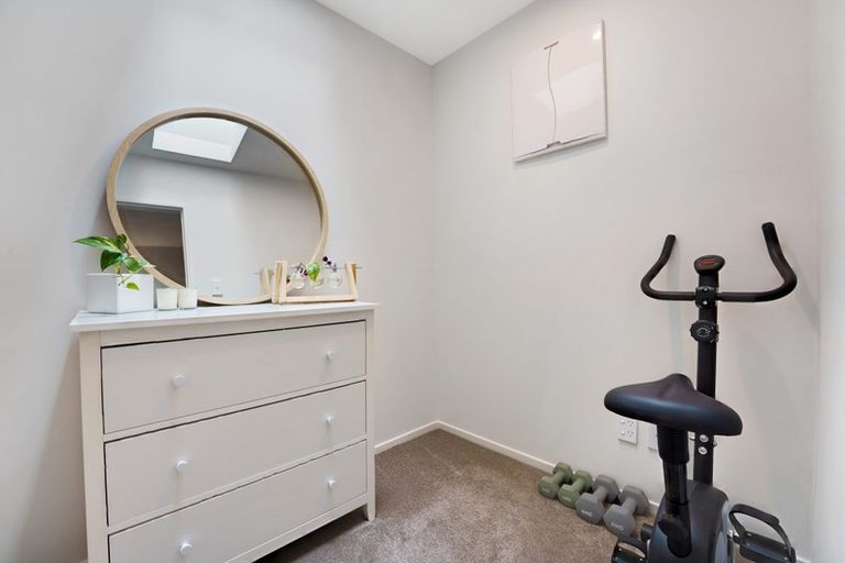 Photo of property in 41 Morihana Close, Glen Eden, Auckland, 0602