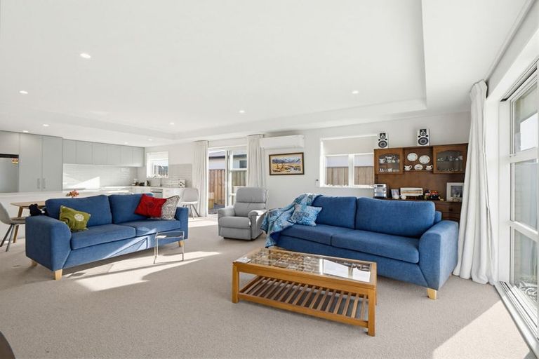 Photo of property in 37 Greig Crescent, Amberley, 7410