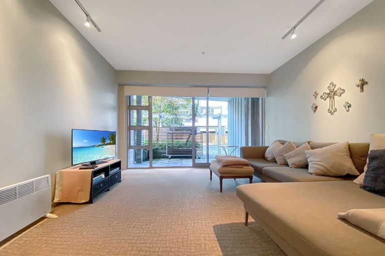 Photo of property in Revolucion Apartments, 102s/28 Torrens Terrace, Mount Cook, Wellington, 6011