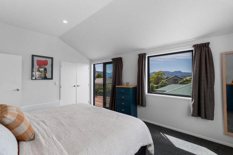 Photo of property in 77 Meadowstone Drive, Wanaka, 9305