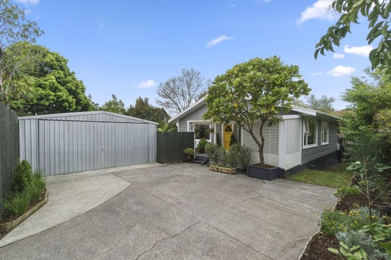 Photo of property in 1/33 Rata Street, New Lynn, Auckland, 0600