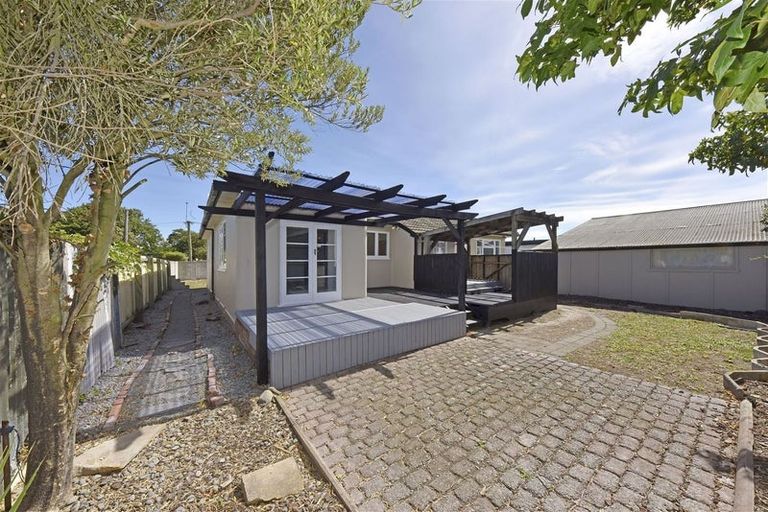 Photo of property in 84 Racecourse Road, Sockburn, Christchurch, 8042