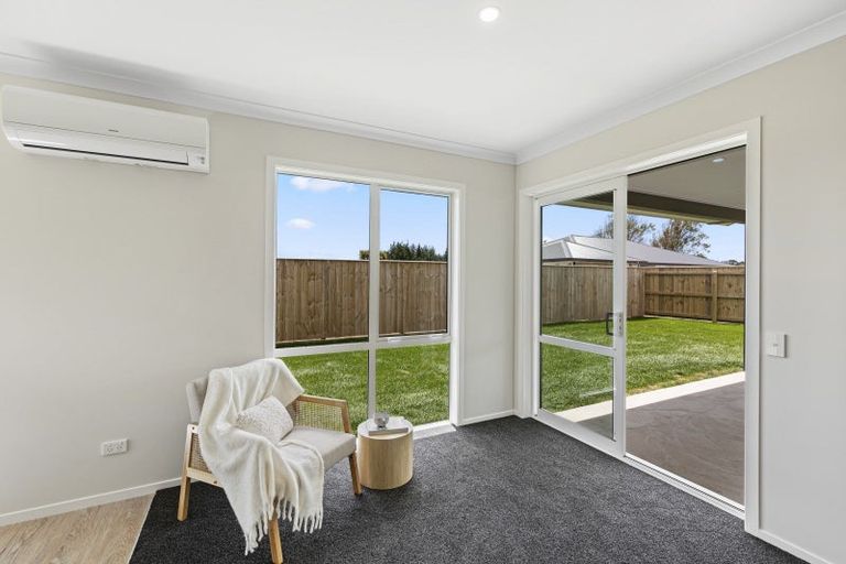 Photo of property in 9 Oak Place, Levin, 5510
