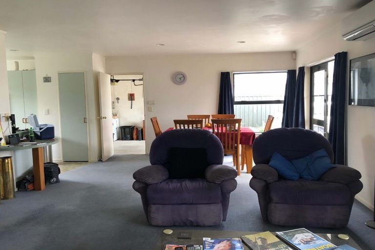 Photo of property in 25a Howard Road, Taradale, Napier, 4112