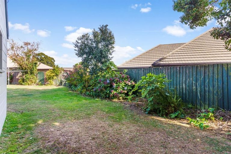 Photo of property in 20 Hillcrest Place, Avonhead, Christchurch, 8042