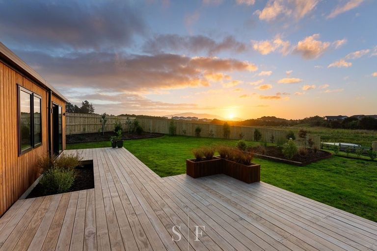 Photo of property in 40 Anderson Park Drive, Waikanae, 5036