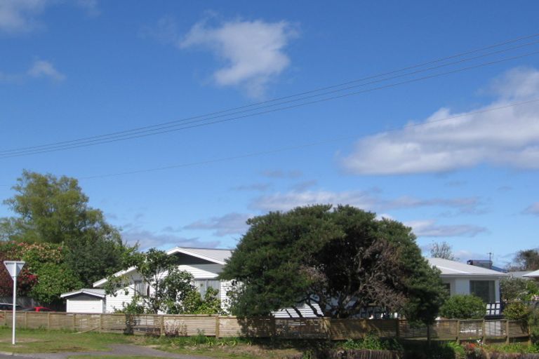 Photo of property in 51 Rokino Road, Hilltop, Taupo, 3330