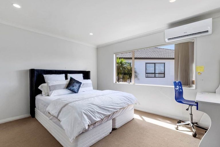 Photo of property in 11 Philadelphia Avenue, Albany Heights, Auckland, 0632