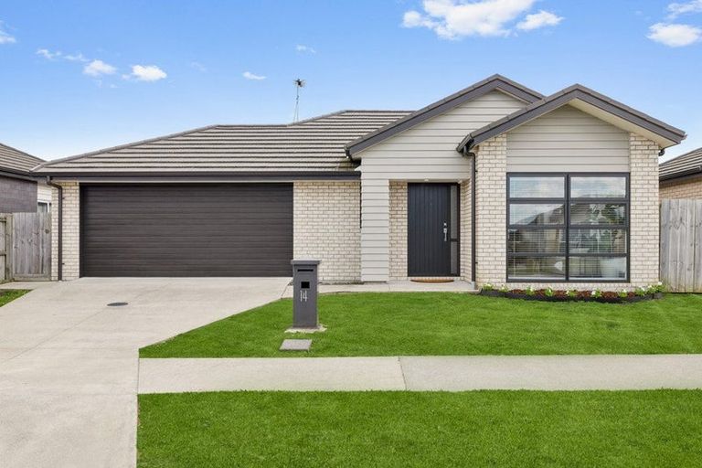 Photo of property in 14 Tawhiti Road, Pukekohe, 2120