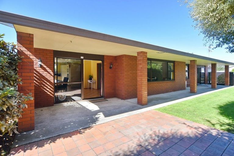 Photo of property in 2 Rex Place, Rangiora, 7400