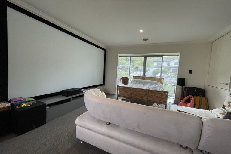 Photo of property in 74 Amesbury Drive, Churton Park, Wellington, 6037