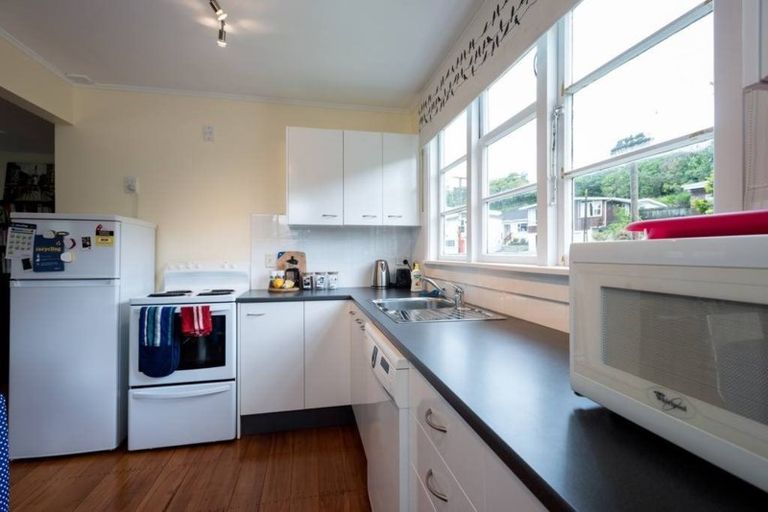 Photo of property in 92 Fraser Avenue, Johnsonville, Wellington, 6037